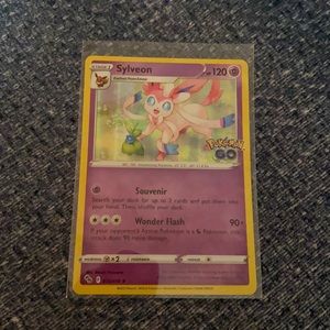 Sylveon Pokémon Card